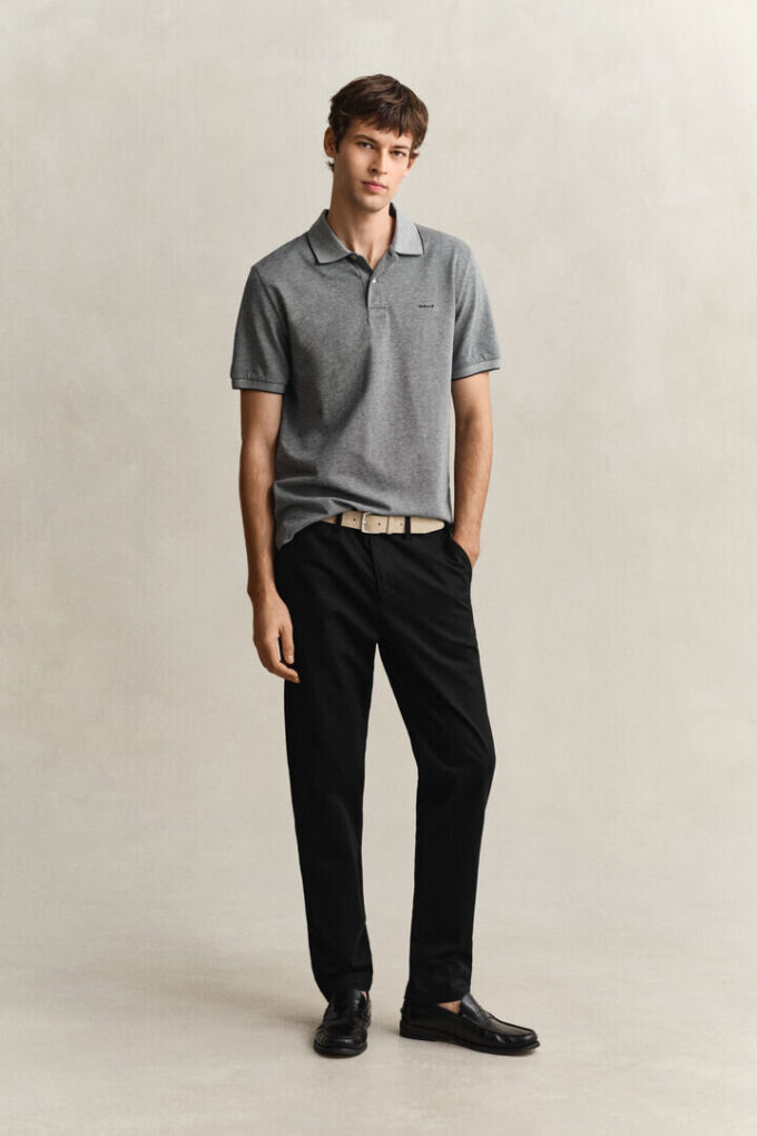 Eleganckie spodnie chino o dopasowanym kroju