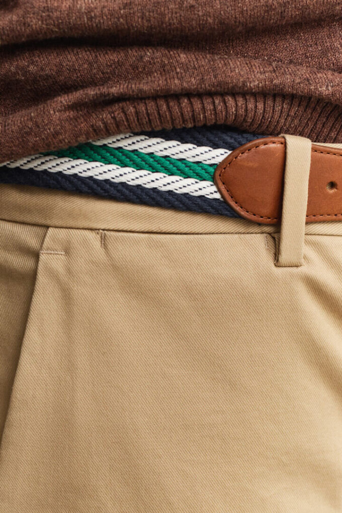 Eleganckie spodnie chino o dopasowanym kroju