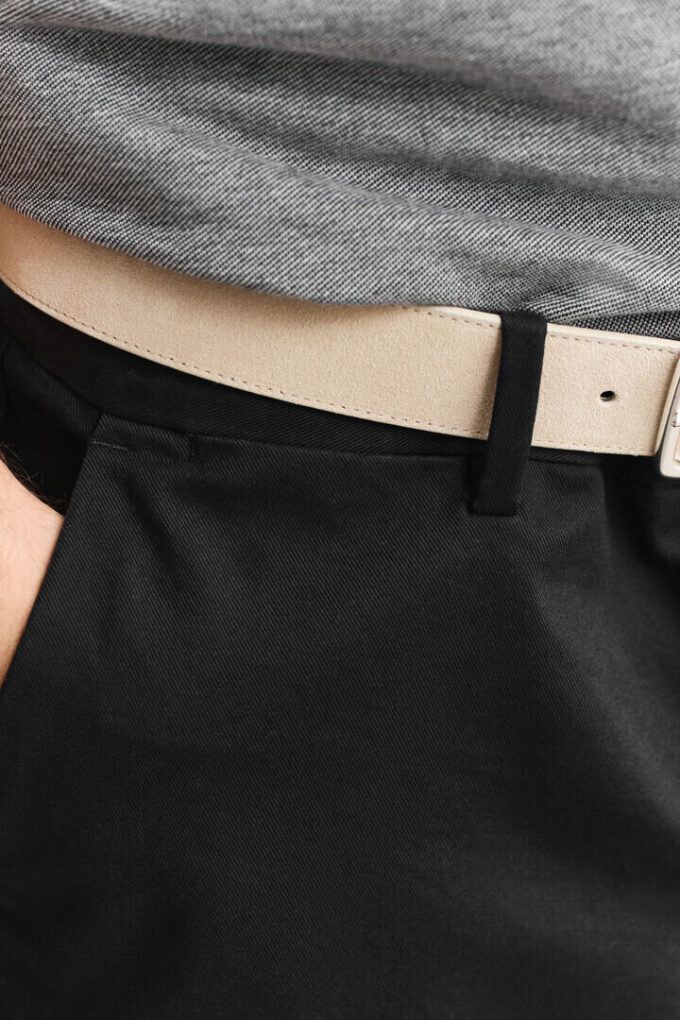 Eleganckie spodnie chino o dopasowanym kroju