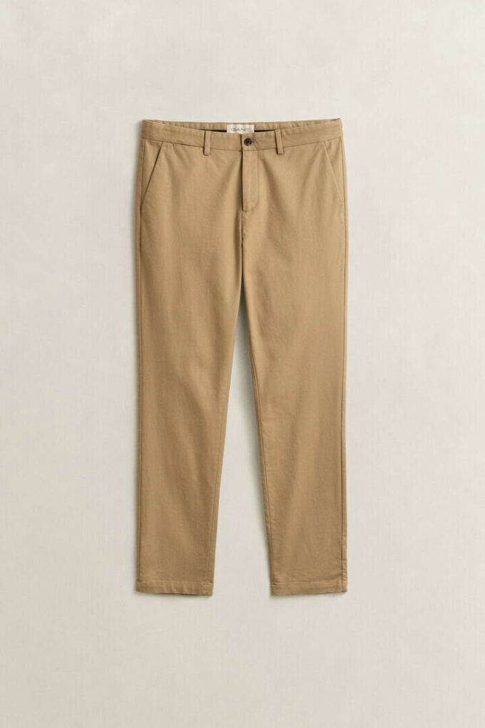 Eleganckie spodnie chino o dopasowanym kroju