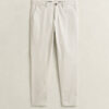 Eleganckie spodnie chino o dopasowanym kroju