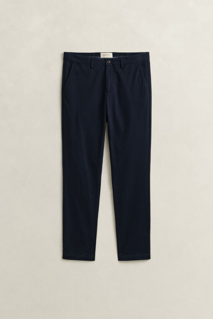 Eleganckie spodnie chino o dopasowanym kroju