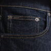 Jeansy o regularnym kroju w stylu „clean wash”