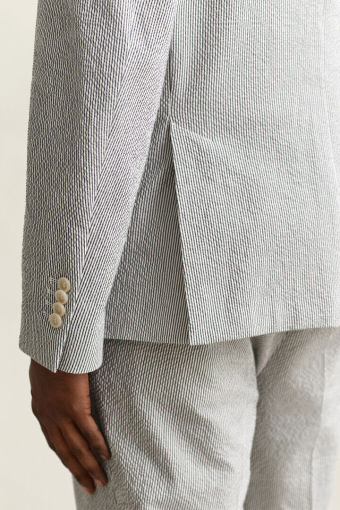 Marynarka z tkaniny seersucker