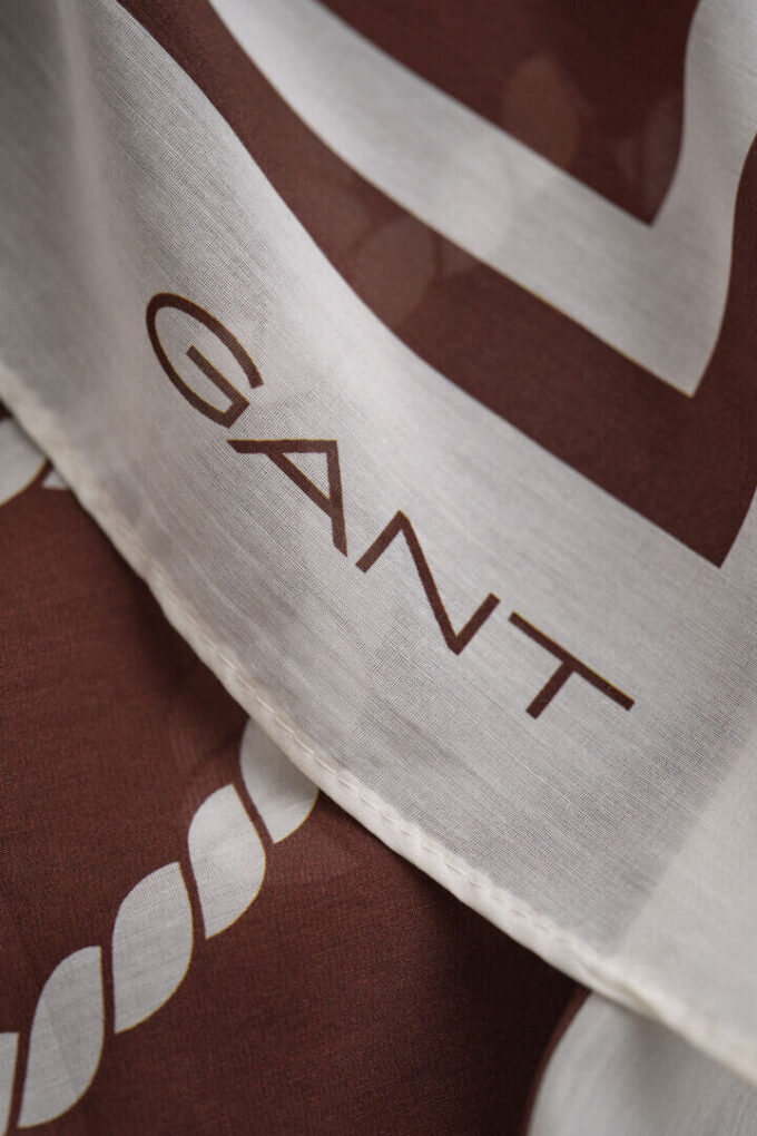 Sarong z monogramem