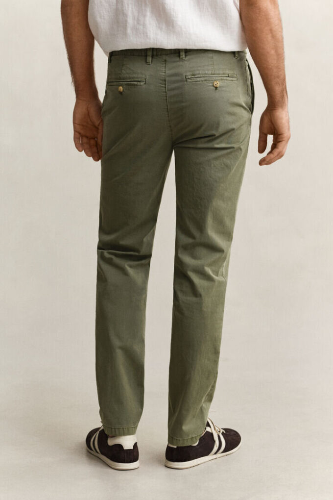 Spodnie chino w stylu „sunfaded”