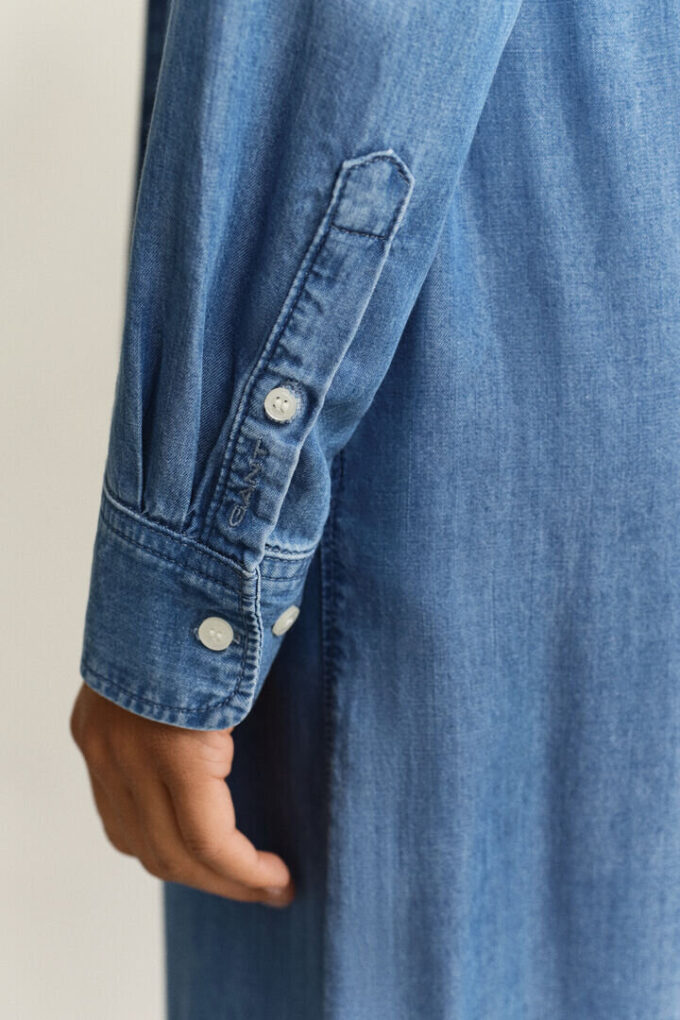 Sukienka koszulowa z tkaniny chambray