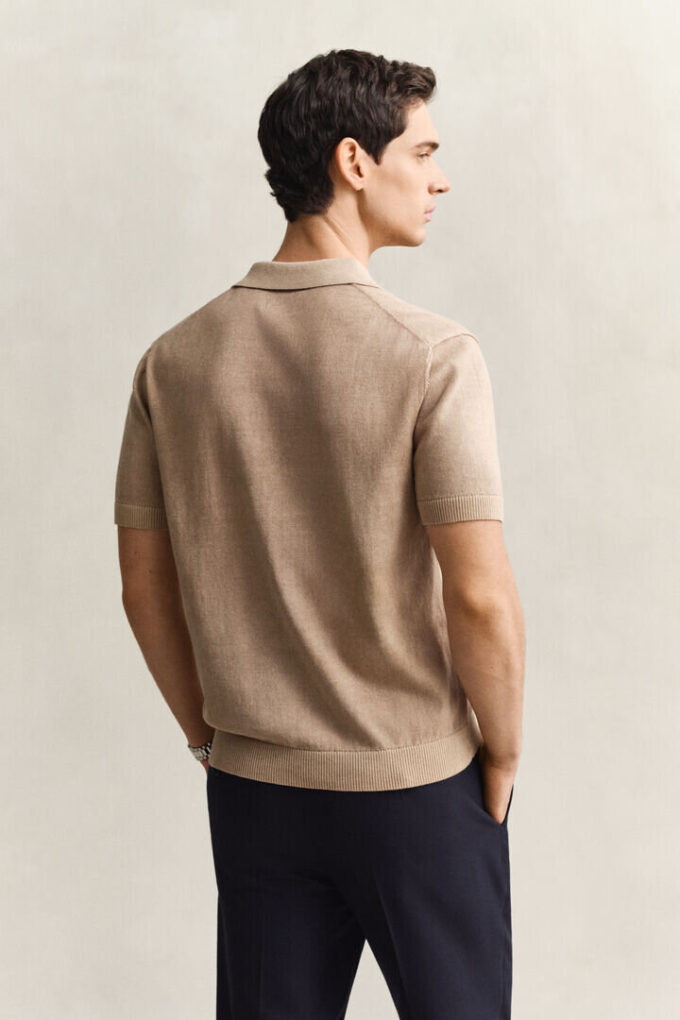 Sweter polo w stylu „wyblakłym na słońcu”