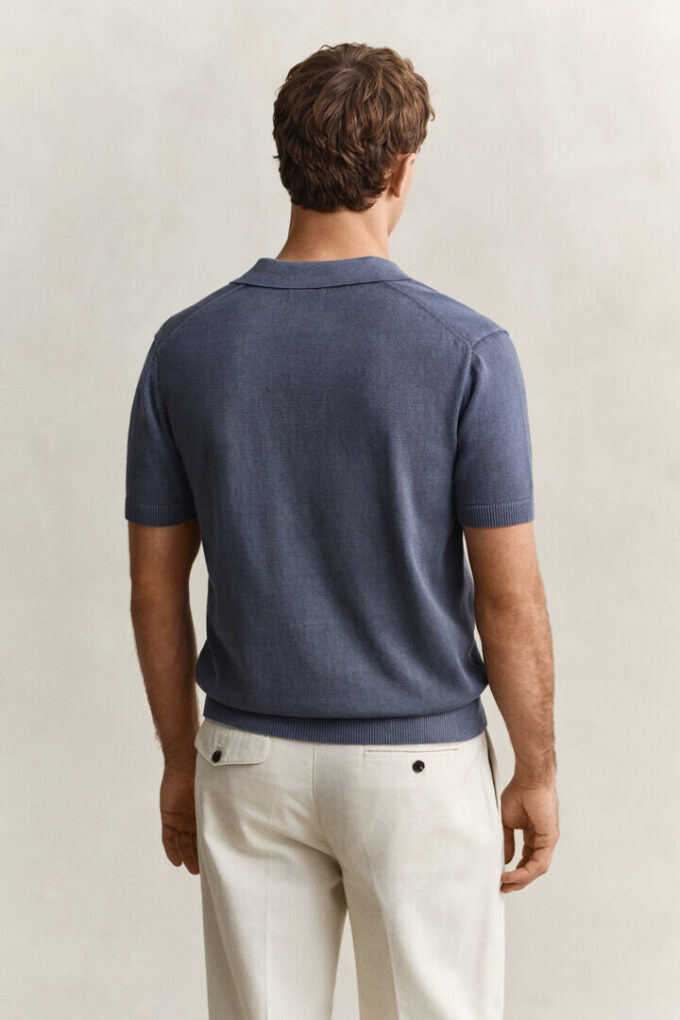 Sweter polo w stylu „wyblakłym na słońcu”