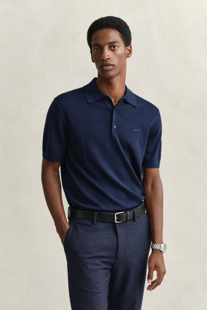 Sweter polo z krótkim rękawem z bardzo delikatnej wełny merynosowej w wersji z szortami