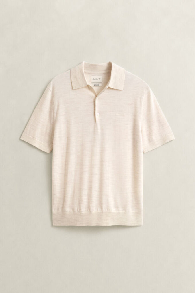 Sweter polo z krótkim rękawem z bardzo delikatnej wełny merynosowej w wersji z szortami