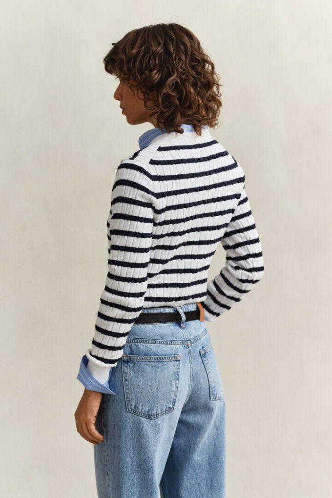 Sweter w paski z dzianiny typu cable knit z okrągłym dekoltem