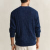 Sweter z dzianiny warkoczowej w kolorze indygo