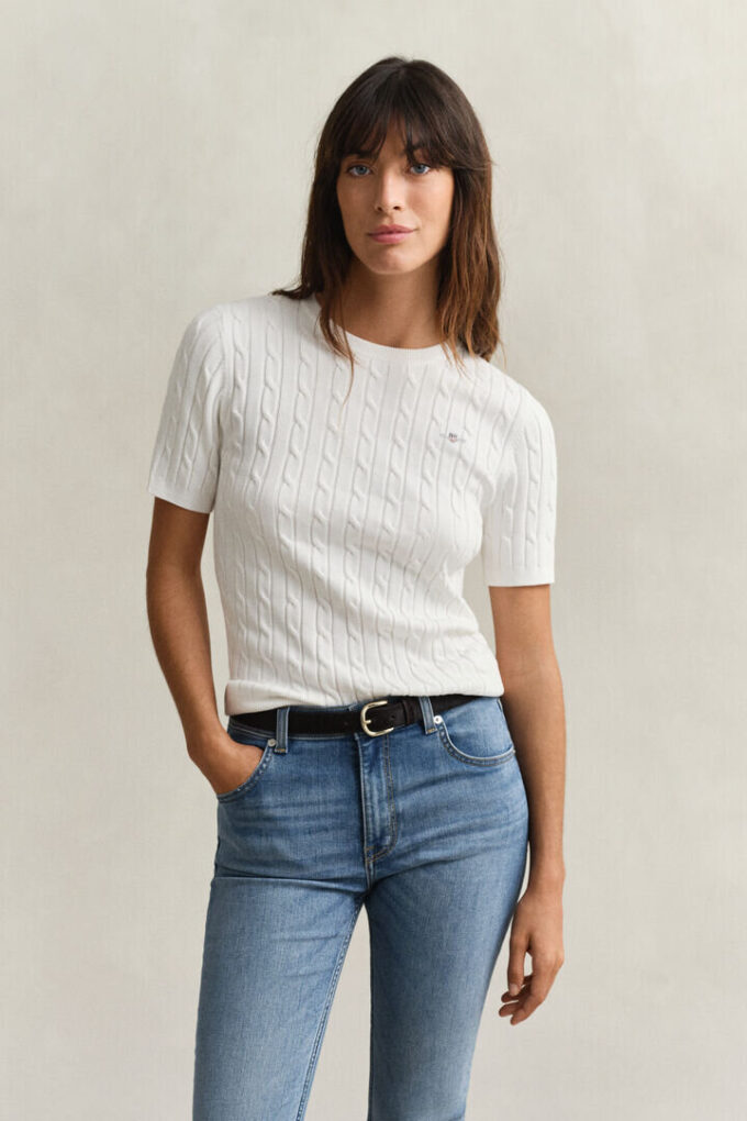 Sweter z krótkim rękawem w stylu szortów o splocie warkoczowym