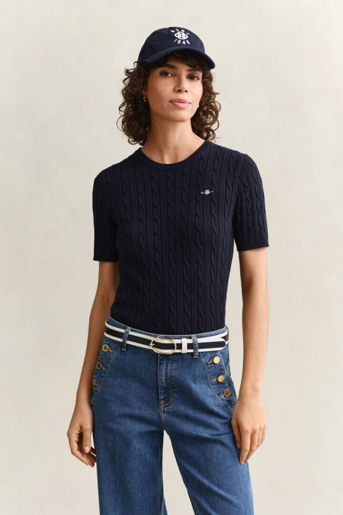 Sweter z krótkim rękawem w stylu szortów o splocie warkoczowym