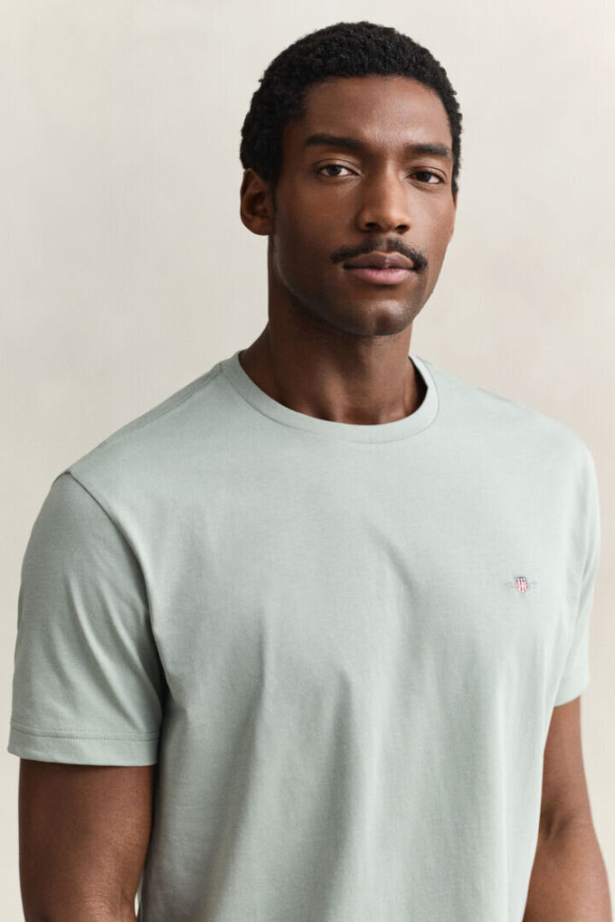T-shirt Shield o regularnym kroju