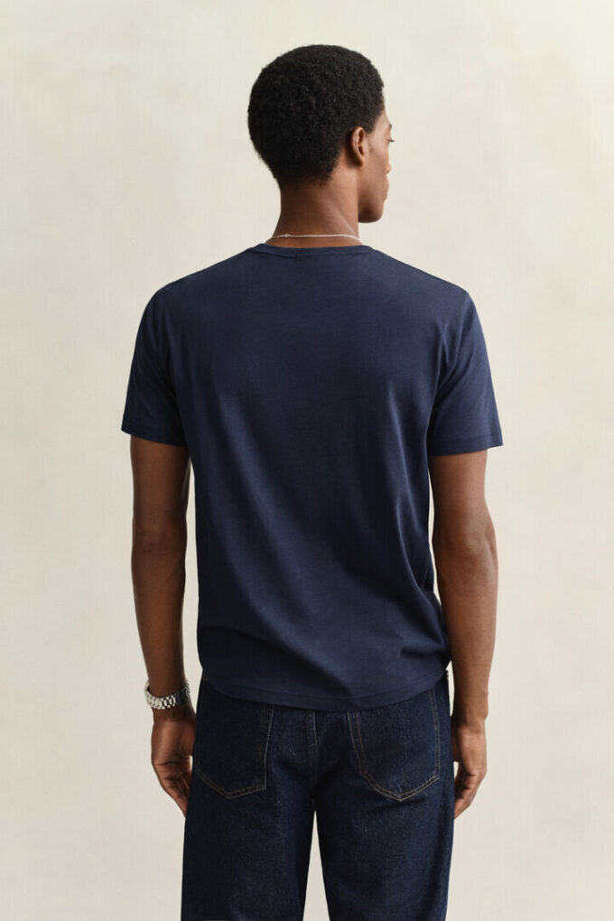T-shirt Shield o regularnym kroju