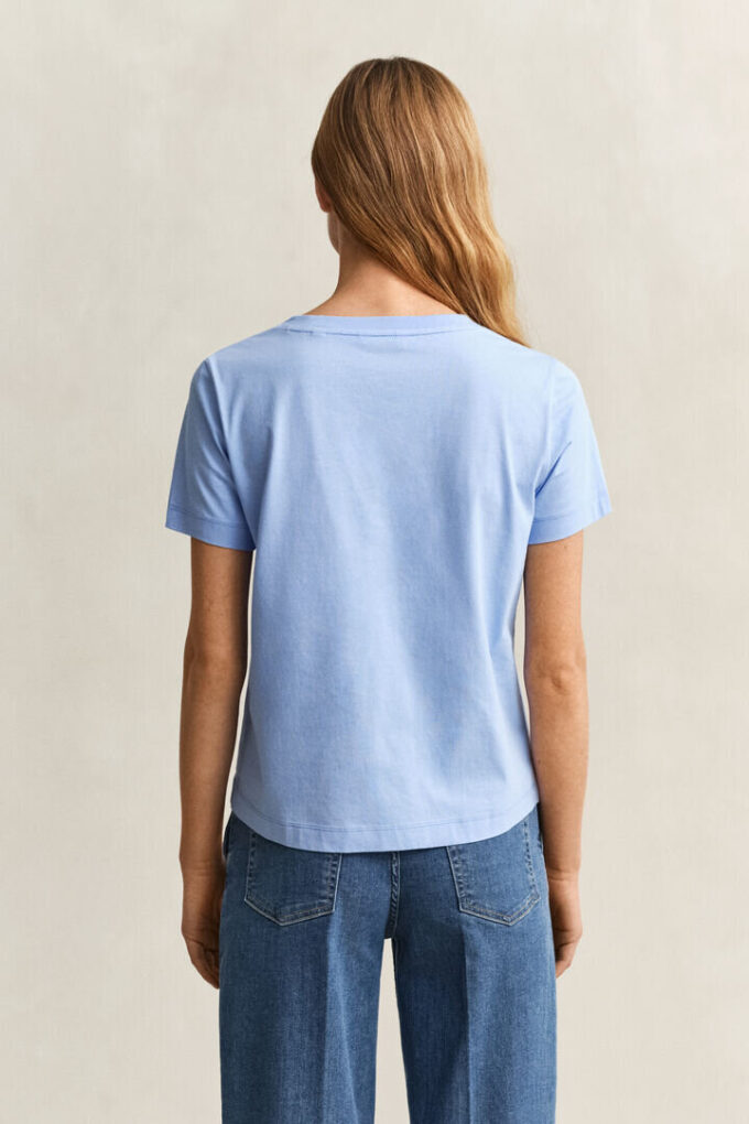 T-shirt z dekoltem w serek i herbem